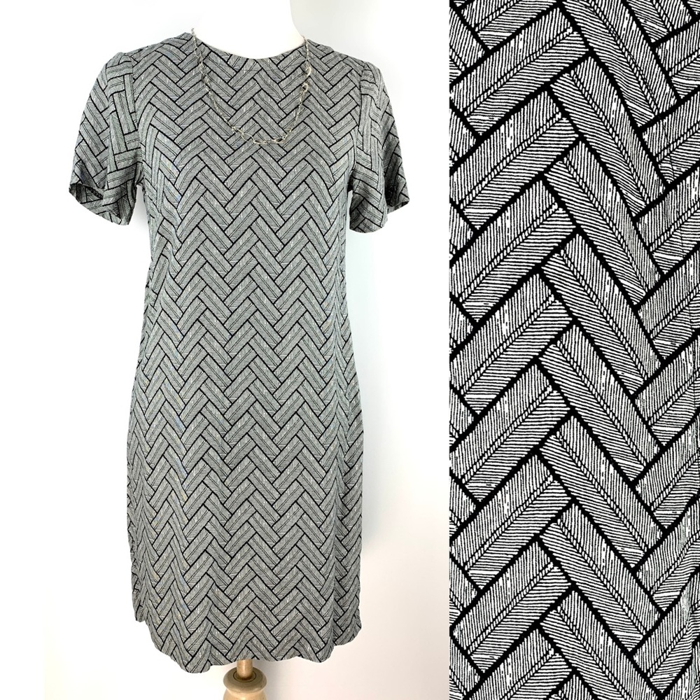 H&M Black and White Herringbone Short Sleeve Open Back Mini Shift Dress size 2